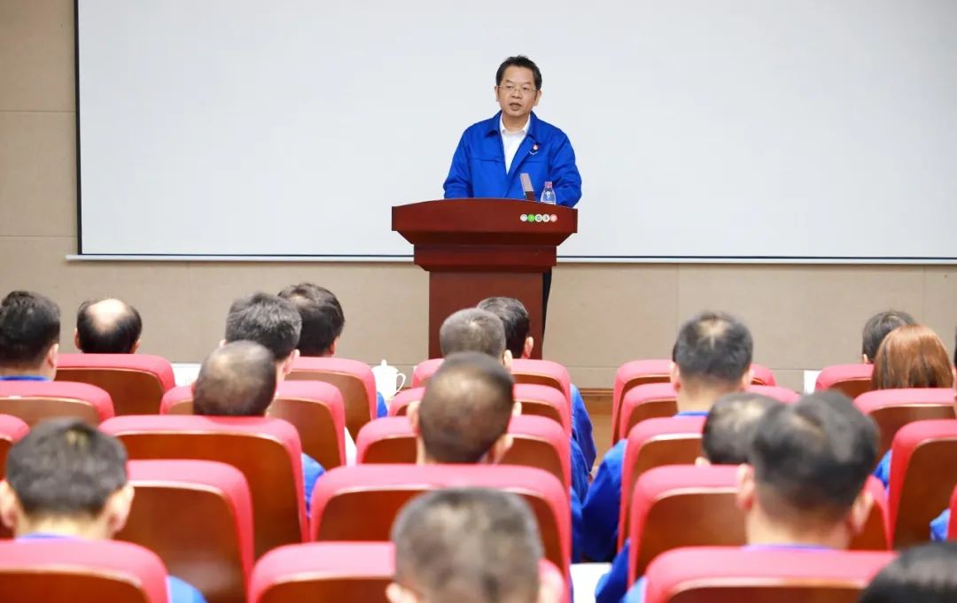 百家乐平台大全
党委书记、董事长韦宏文作廉洁集体谈话.jpg