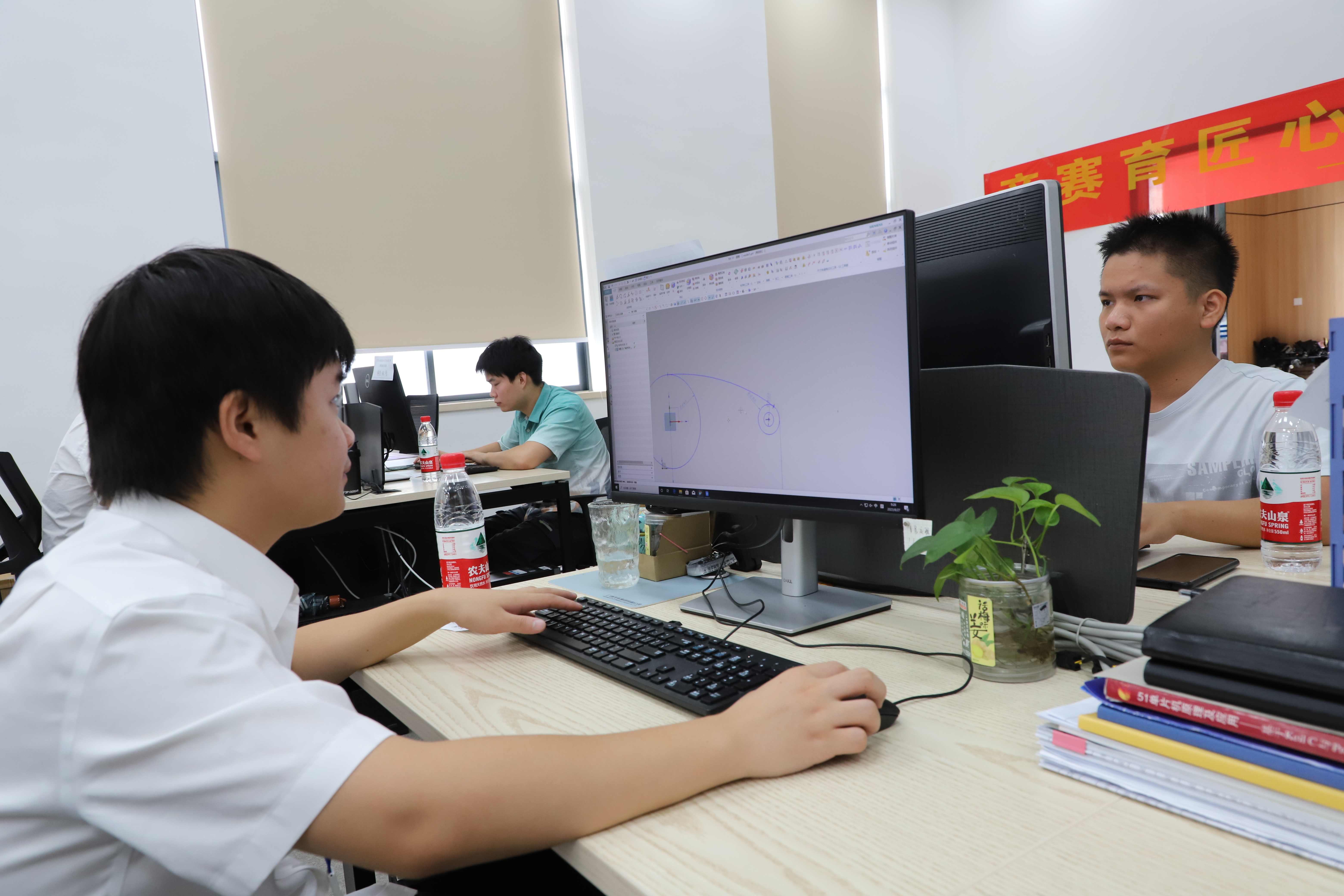 百家乐平台大全
技能比赛——“CAD机械设计”项目.jpg